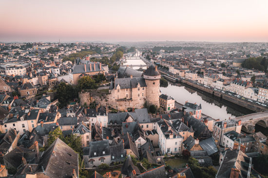 Centre ville de Laval Laval (ville) CP Lezbroz   Teddy Verneuil   Mayenne Tourisme